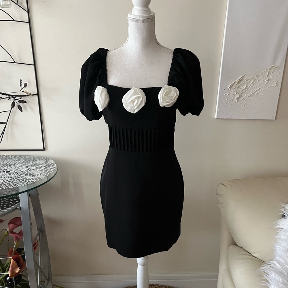 Endless Rose Black Puff Sleeve Mini Dress With White Rosettes size Medium NWT - Picture 10 of 15